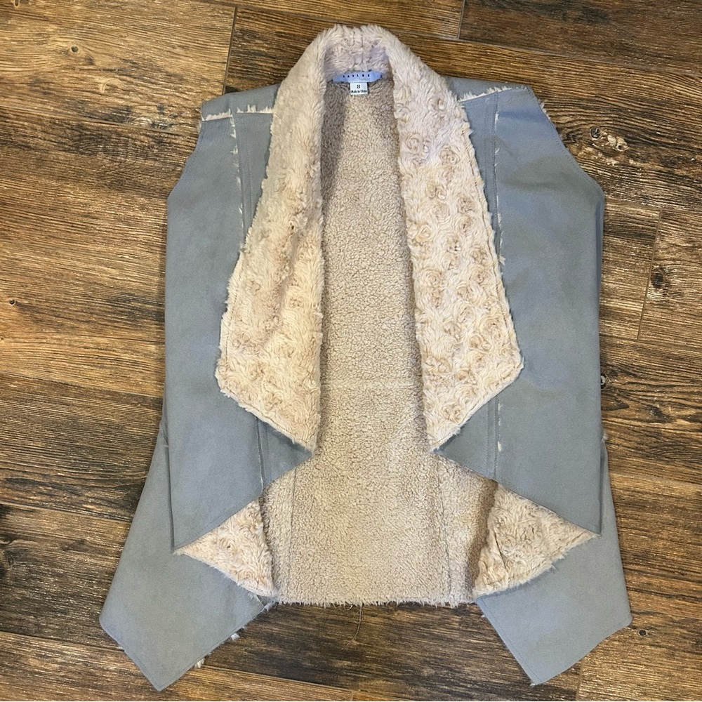 Y2K Faux Shearling Vest – Favlux – Small - Picture 1 of 7
